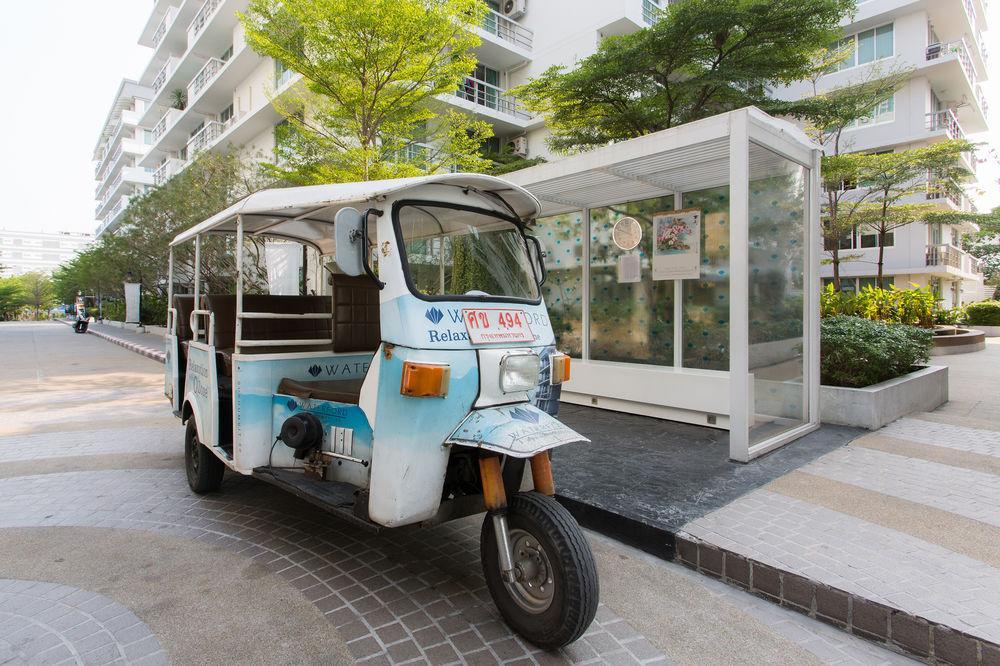 The Capital Resort @ Sukhumvit 50 Bangkok Exterior foto A tuk-tuk in Vietnam